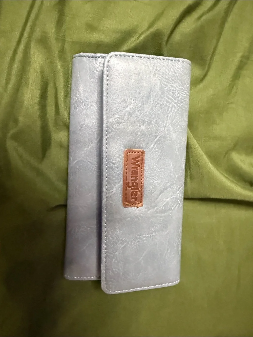 Wrangler Light Blue Trifold Card & Key Organizer with Tan Logo Patch